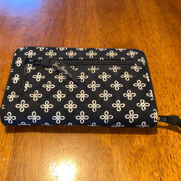 Vera Bradley Wallet - Picture 5 of 11